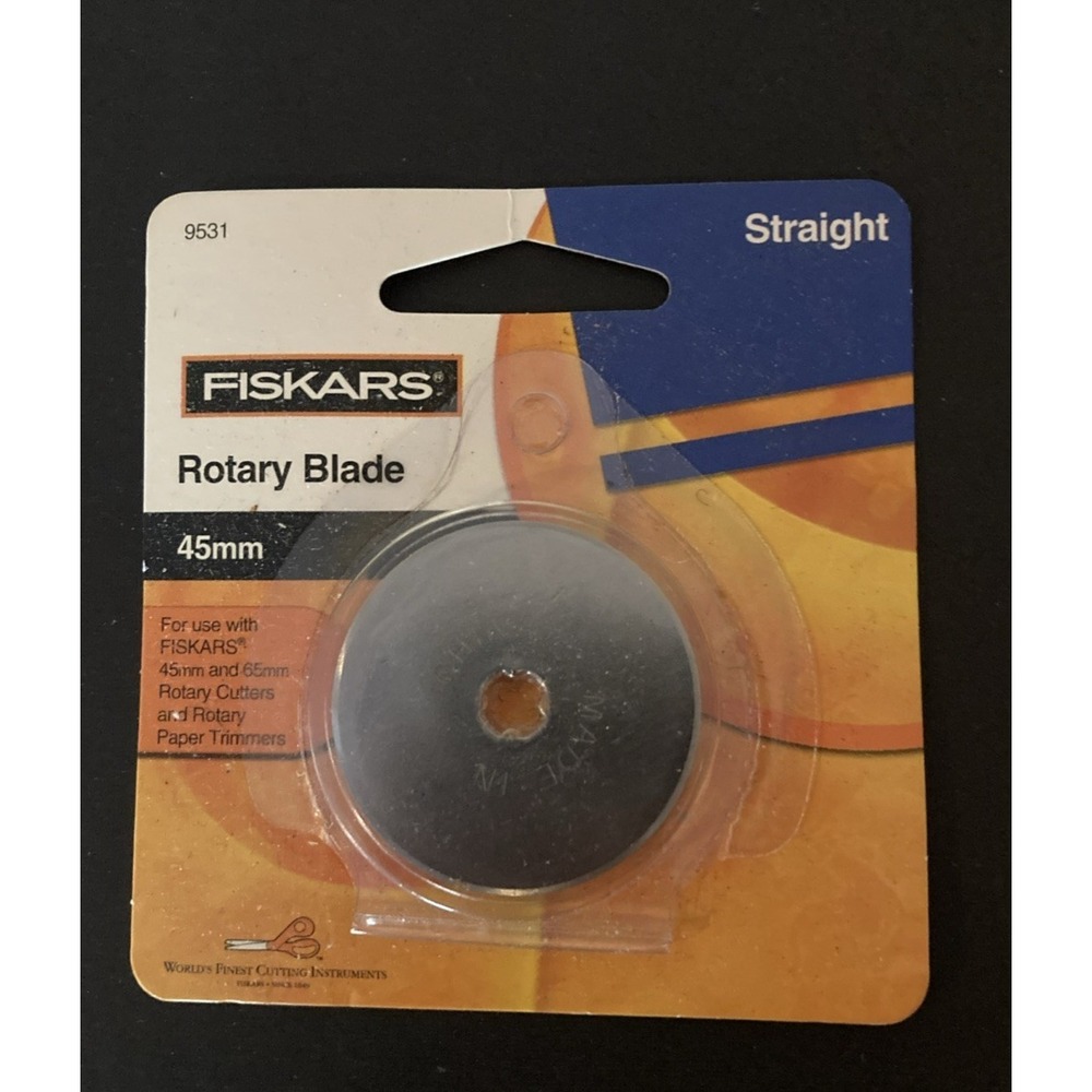 Fiskars Rotary Straight Cutter Blade 45mm New #9531 Reusable Storage Case